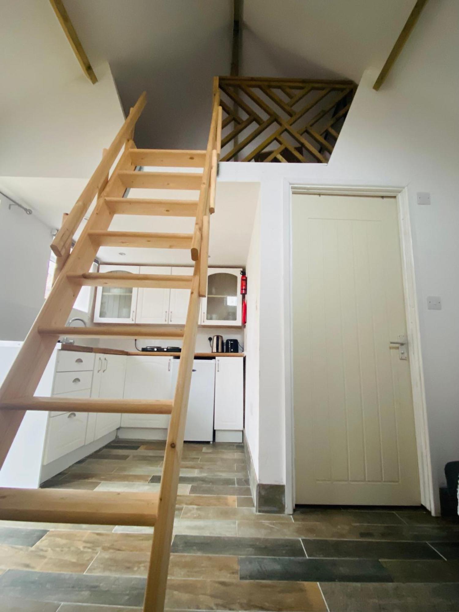Cosy Cart Shed Hotel Evesham Exterior photo