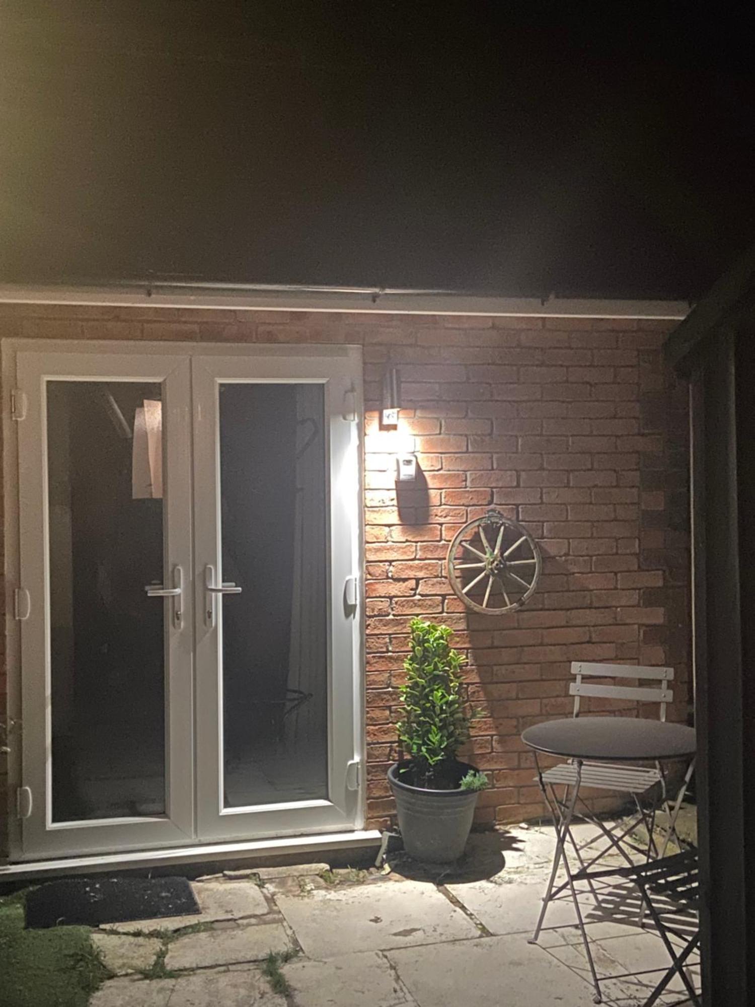 Cosy Cart Shed Hotel Evesham Exterior photo